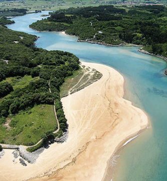 Banderas Azules Cantabria 2019 - Playa La Arena, Isla