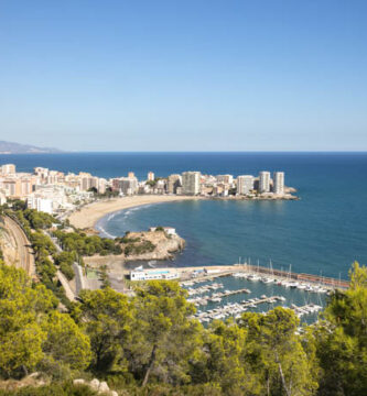 Puerto de Oropesa y playa de La Concha